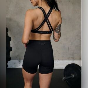 NWT YoungLA Women's Effortless Sports Bra